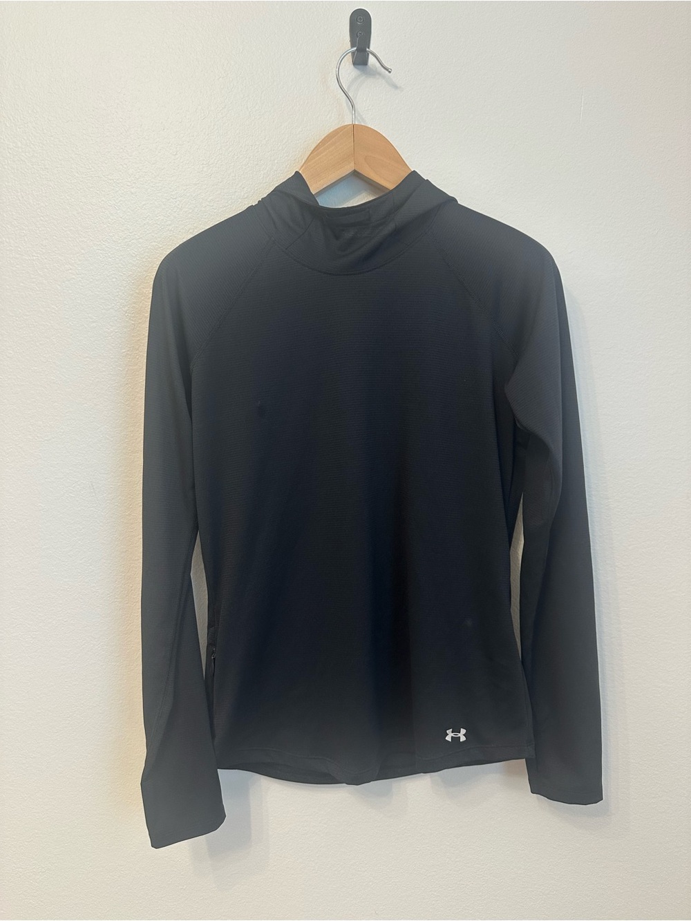 Under Armour Black Long Sleeve Performance Hooded Athletic Top